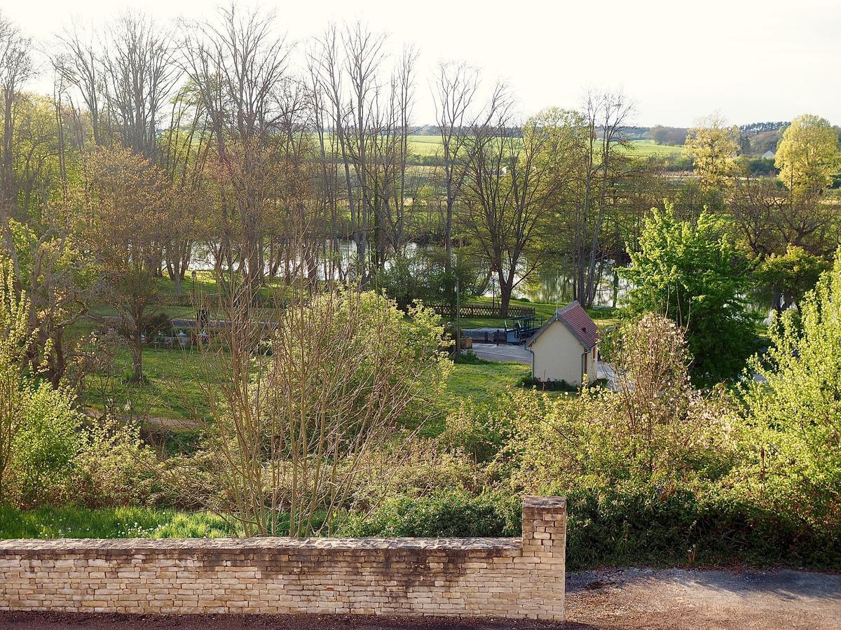 Chambres D'Hotes Les Coutas Mailly-la-Ville Zewnętrze zdjęcie