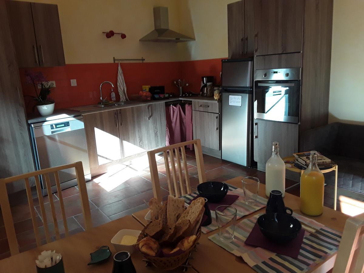 Chambres D'Hotes Les Coutas Mailly-la-Ville Zewnętrze zdjęcie