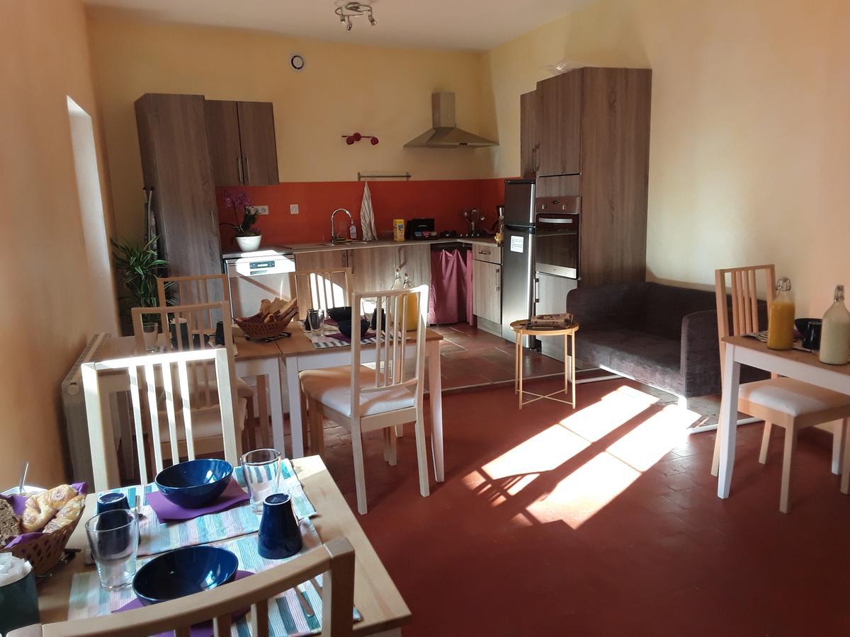 Chambres D'Hotes Les Coutas Mailly-la-Ville Zewnętrze zdjęcie