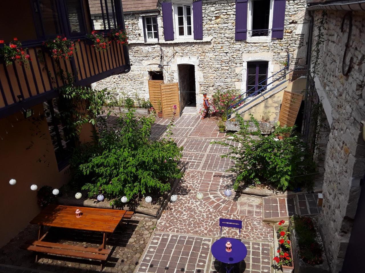 Chambres D'Hotes Les Coutas Mailly-la-Ville Zewnętrze zdjęcie