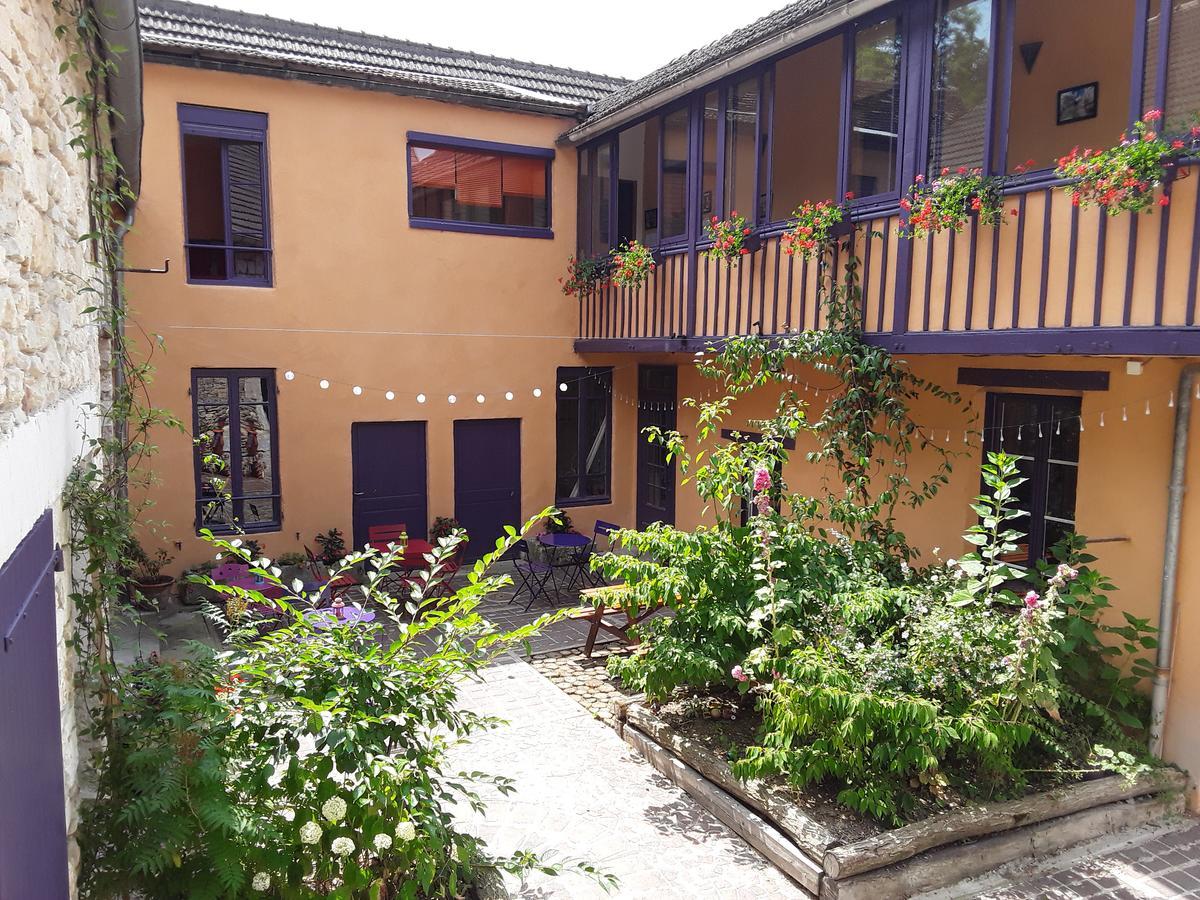 Chambres D'Hotes Les Coutas Mailly-la-Ville Zewnętrze zdjęcie